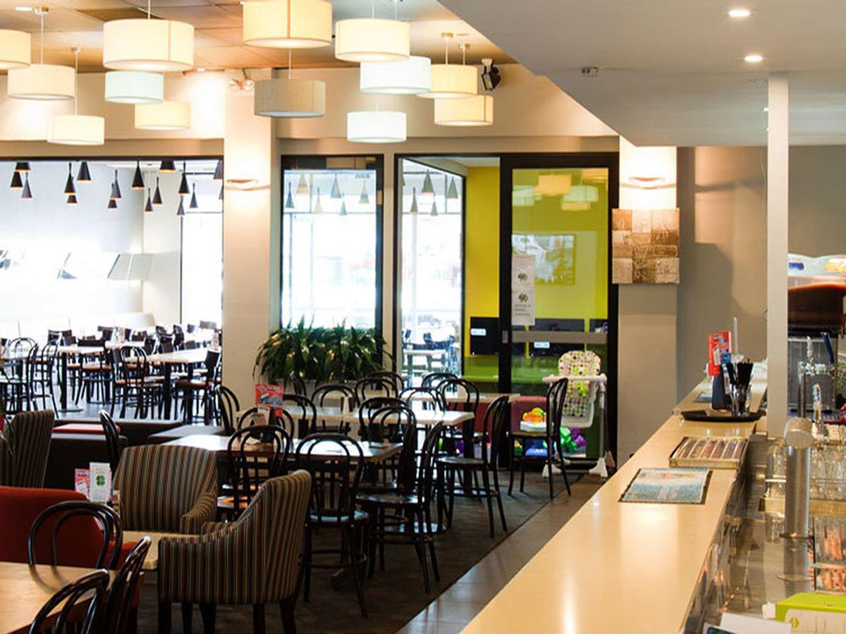 The Oaks Hotel Motel Albion Park Εξωτερικό φωτογραφία