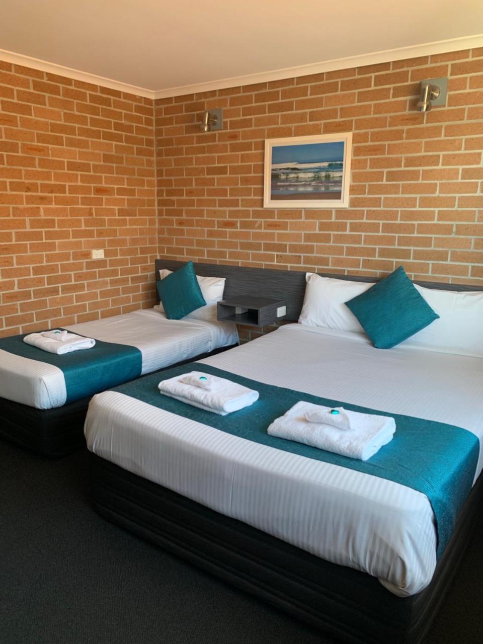 The Oaks Hotel Motel Albion Park Εξωτερικό φωτογραφία