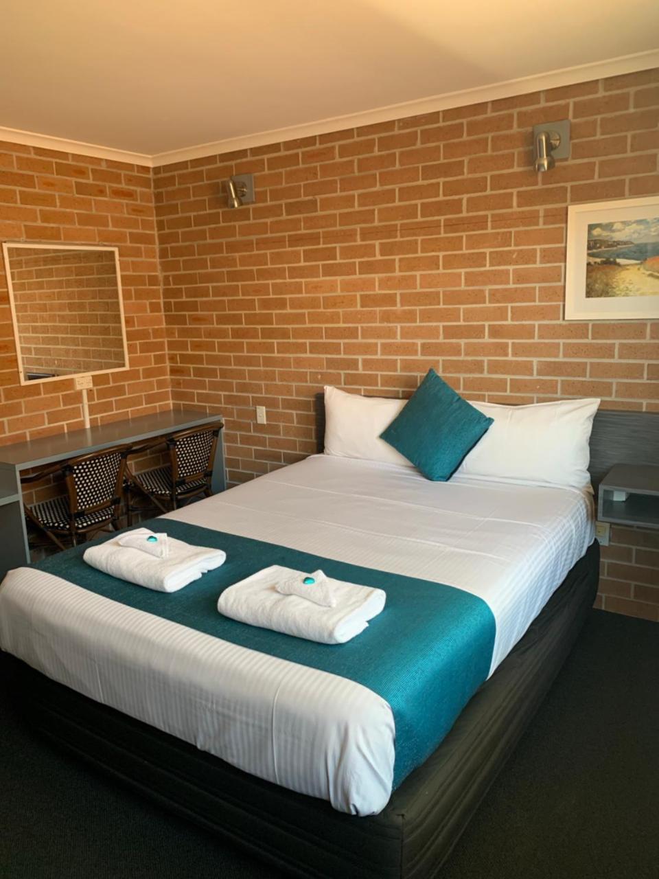 The Oaks Hotel Motel Albion Park Εξωτερικό φωτογραφία