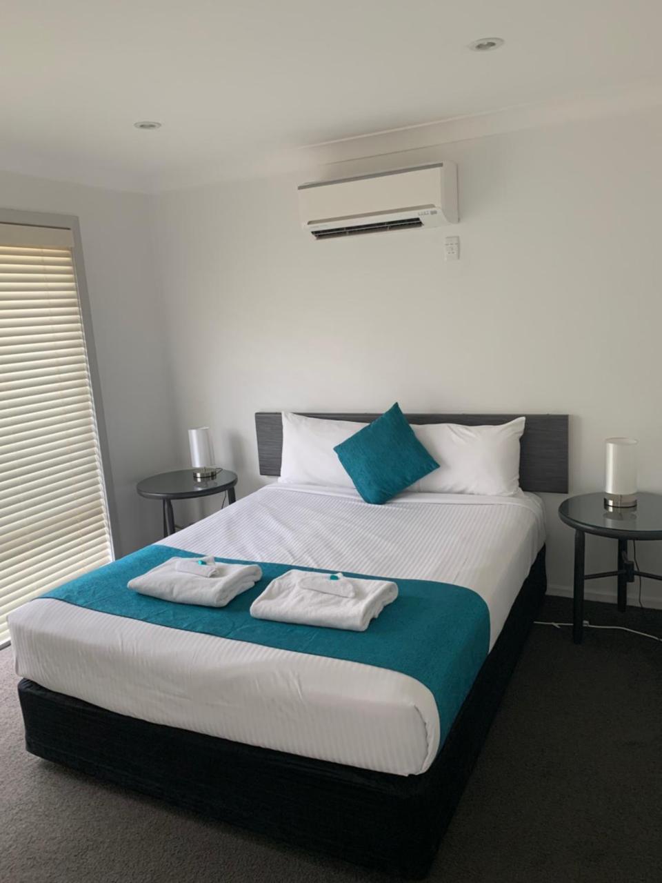The Oaks Hotel Motel Albion Park Εξωτερικό φωτογραφία